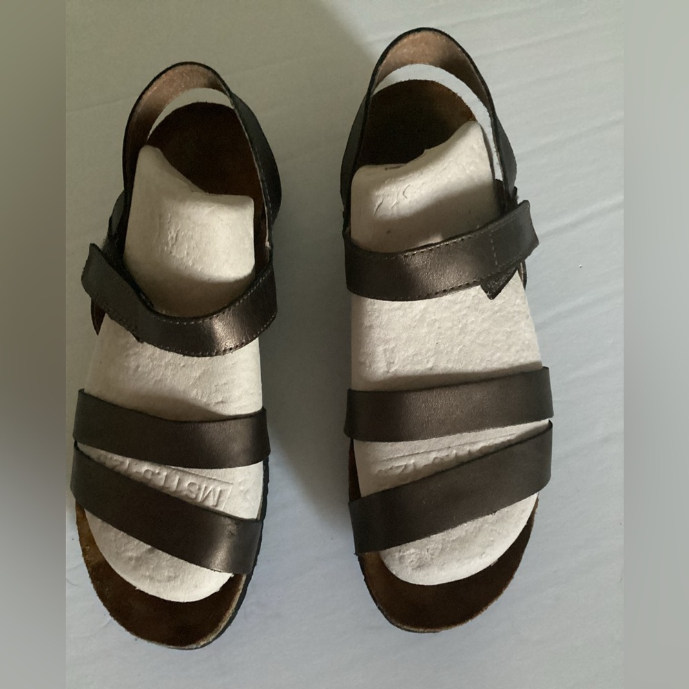 Naot Elegant Kayla Strappy Cork Sandals In Buffalo Leather Size 40